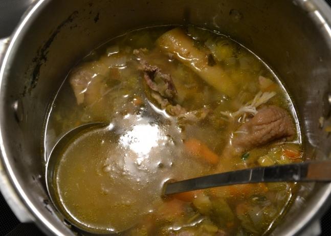 كيف لطهي الحساء لذيذ من جبليتس الدجاج: وصفة ونصائح